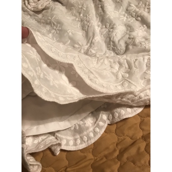 Juicy Couture Embroidered Sleeveless Top - Picture 3 of 6